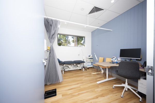 eight mile plains medical centre consult room